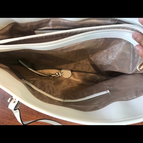 Michael Kors bag - Picture 2 of 4